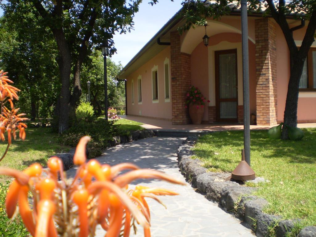 Poggiofelice B&B Zafferana Etnea Luaran gambar