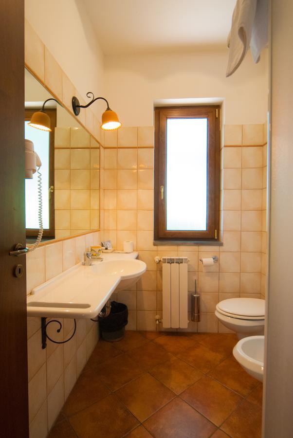 Poggiofelice B&B Zafferana Etnea Luaran gambar